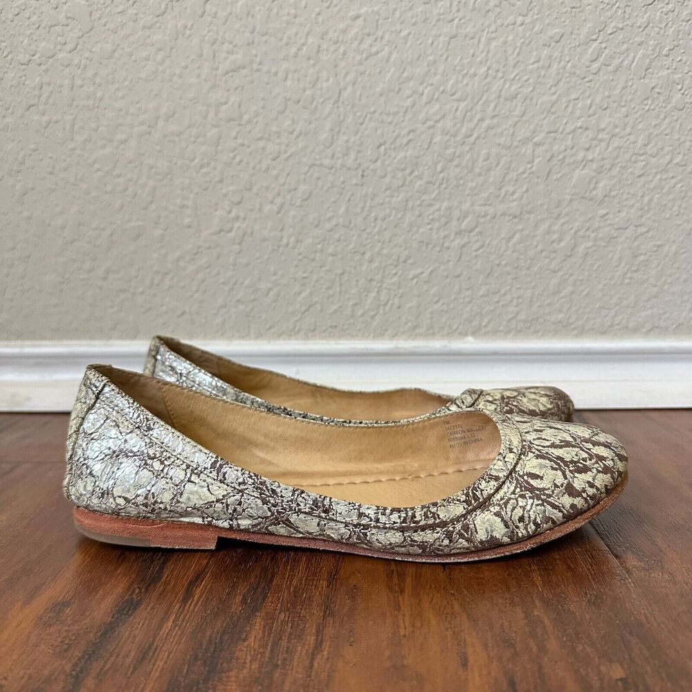 FRYE Carson Ballet Flats Beige Gold Leather Crackled Slip On